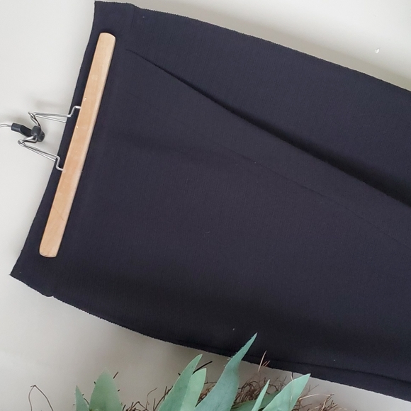 Kenzie Pencil Skirt - Picture 2 of 6